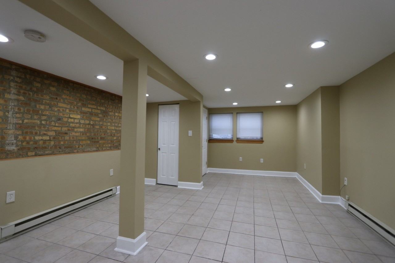 4457 W Wrightwood Ave - Photo 2 of 8