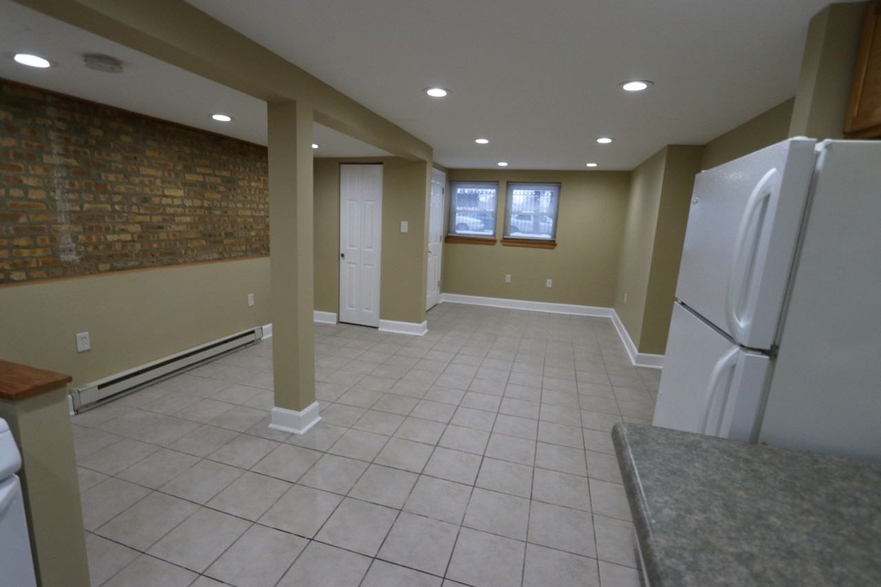 4457 W Wrightwood Ave - Photo 5 of 8