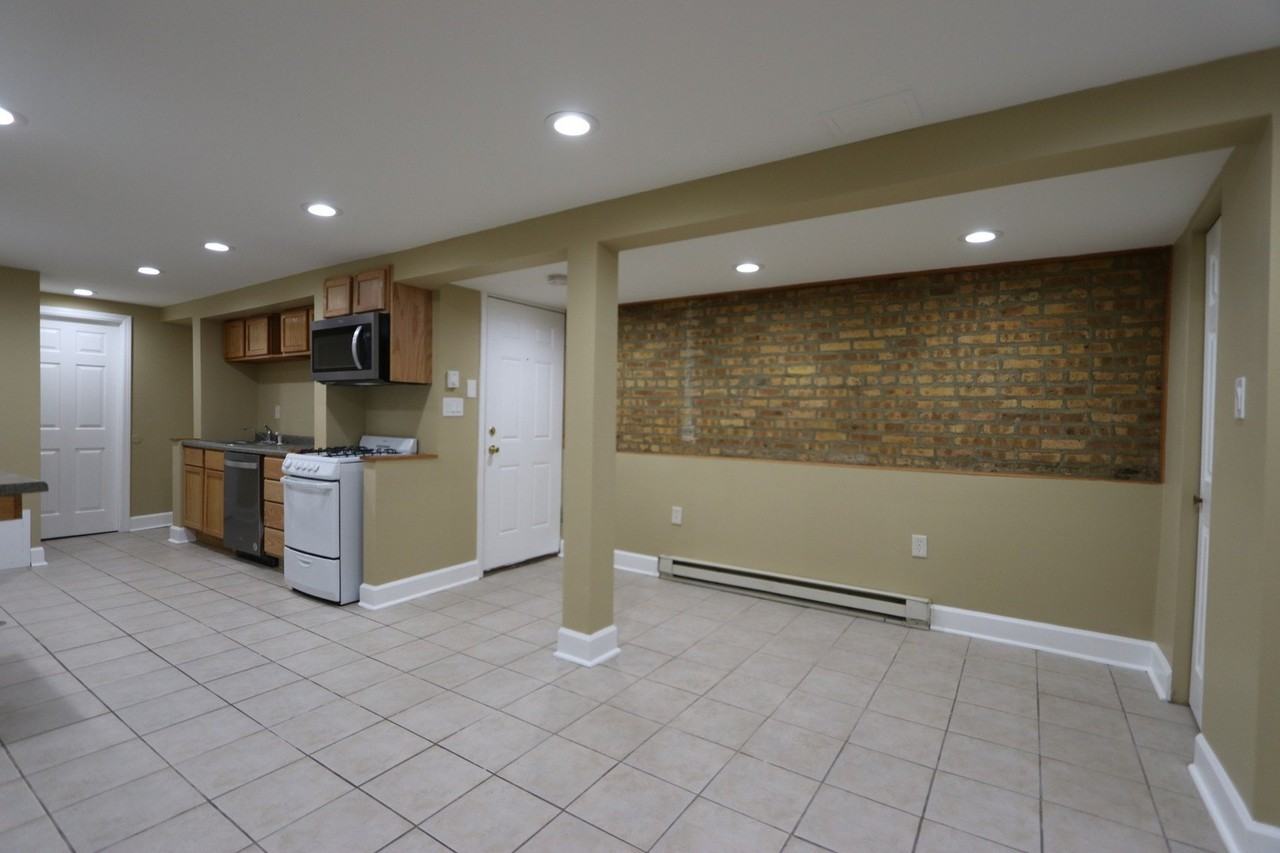 4457 W Wrightwood Ave - Photo 6 of 8