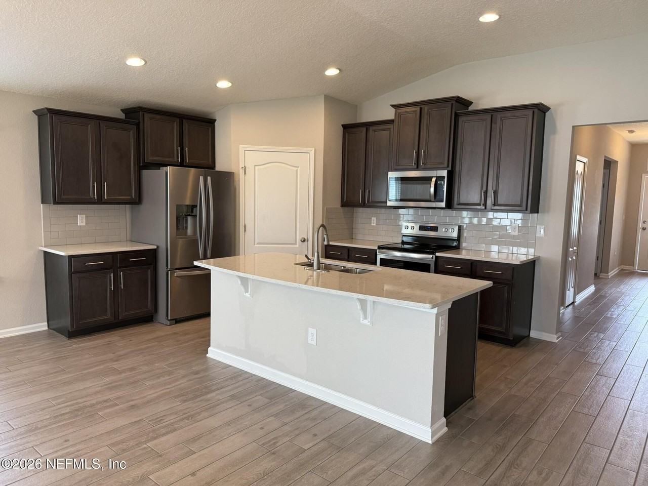 7713 Island Fox Rd - Photo 7 of 21