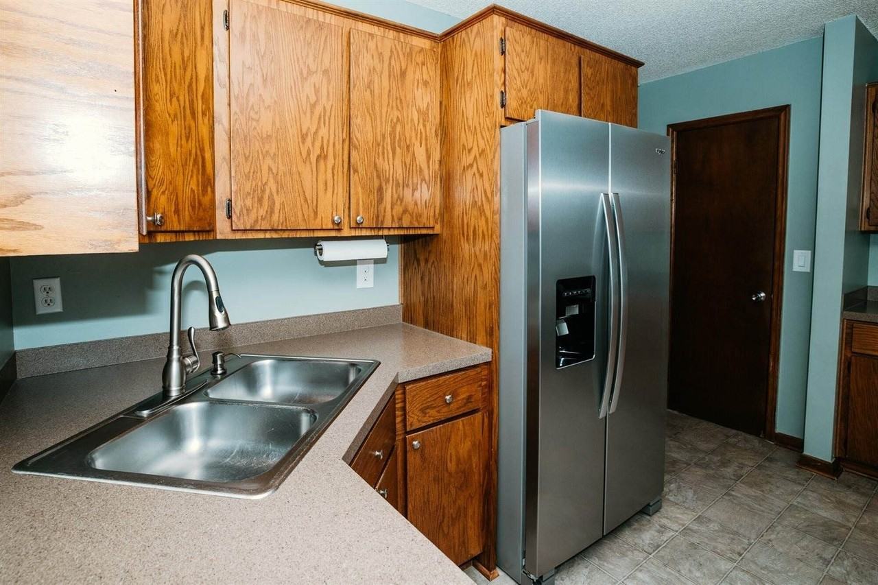 318 Jennie St - Photo 7 of 29