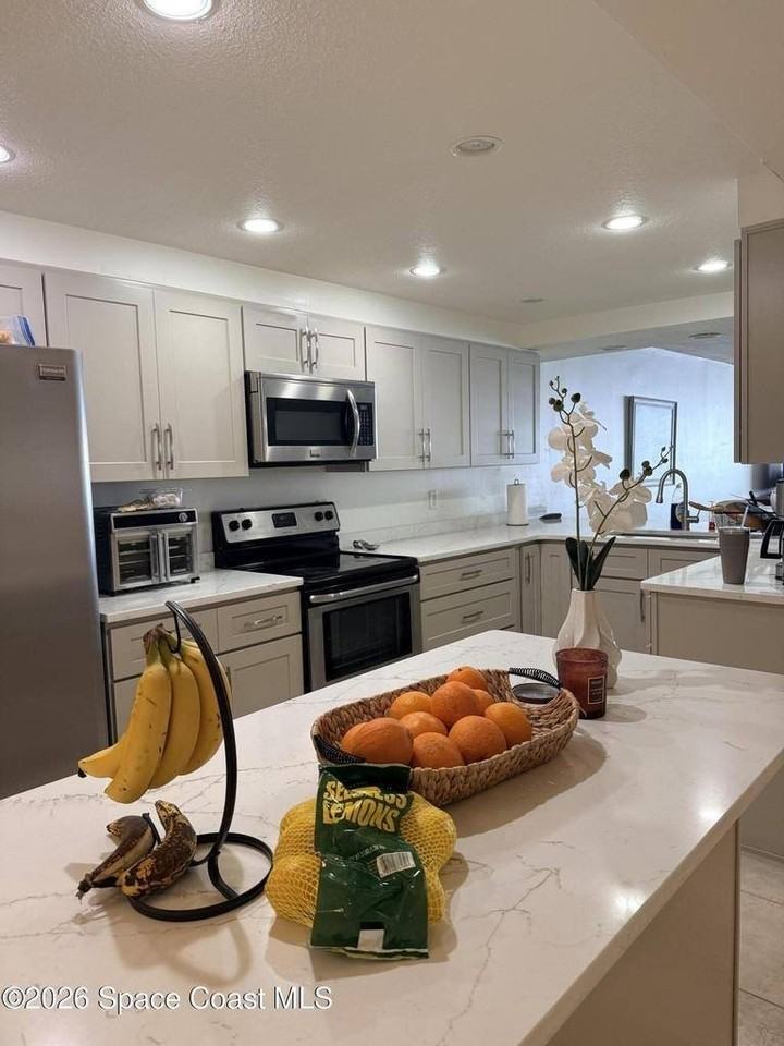 3221 S Atlantic Ave #804 - Photo 2 of 10