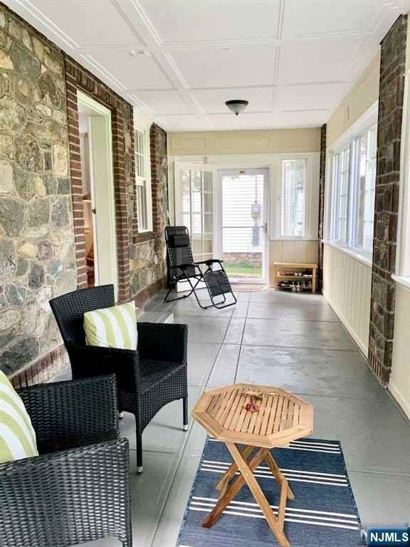 211 Kenilworth Rd - Photo 4 of 15