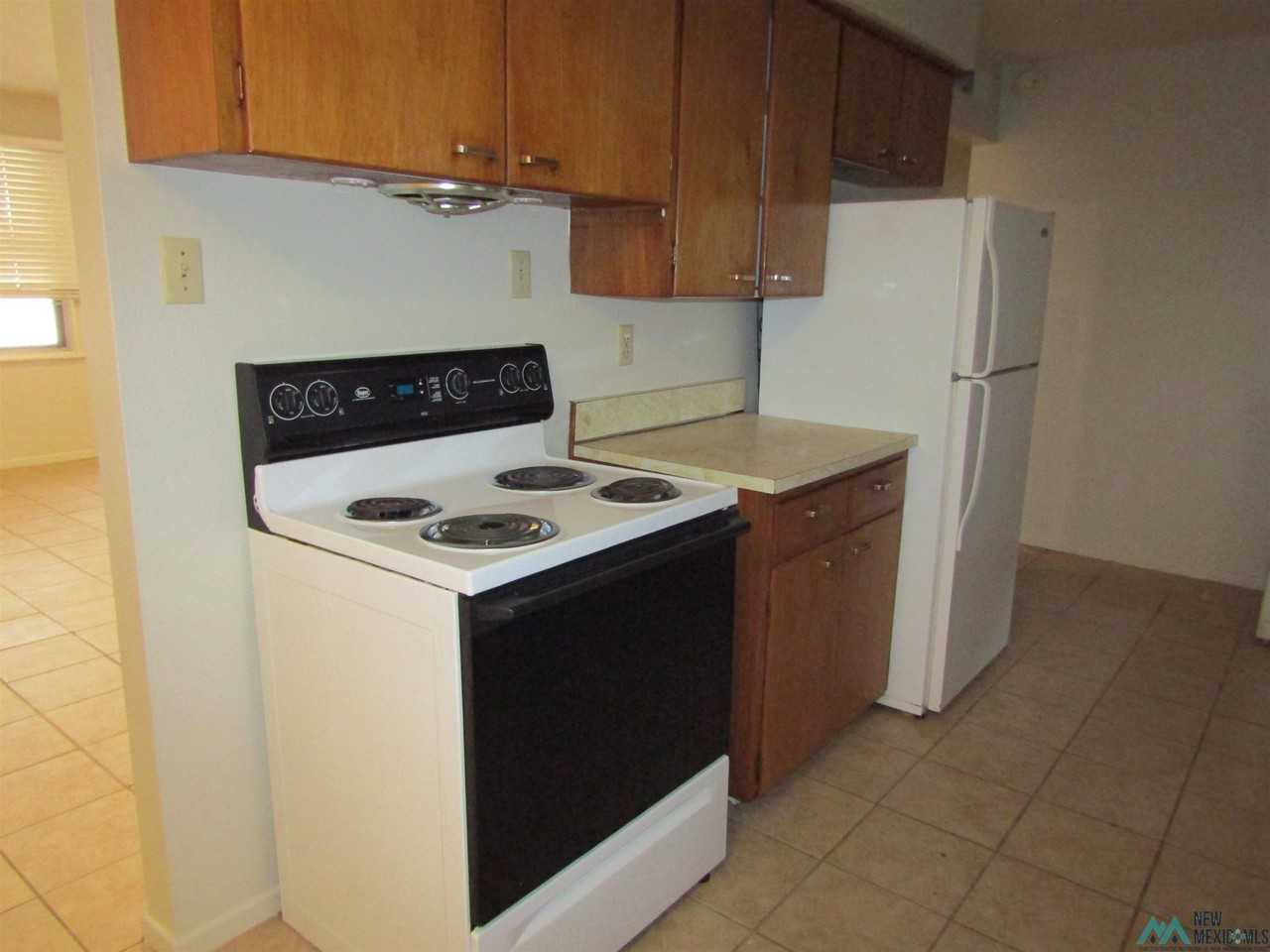 1402 W Briscoe Ave - Photo 6 of 21