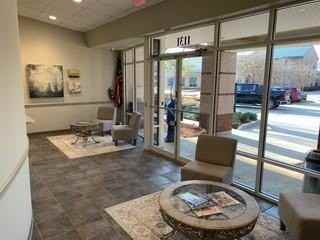 1131 N Causeway Blvd - Photo 3 of 7