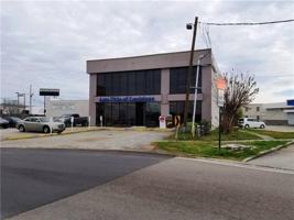 featured image of 2309 Clearview Pkwy #2