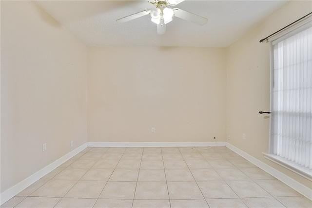 1729 Newport Pl #9 - Photo 4 of 12