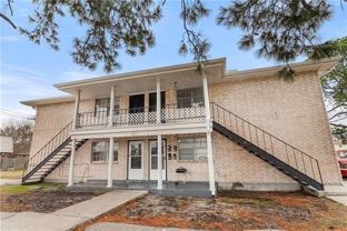 300 Duke Dr #4 - Photo 1 of 1