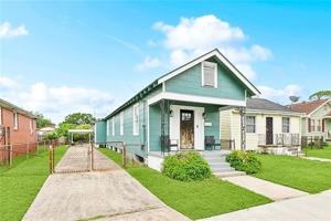 featured image of 4409 Annette St