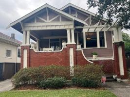 featured image of 3024 Esplanade Ave