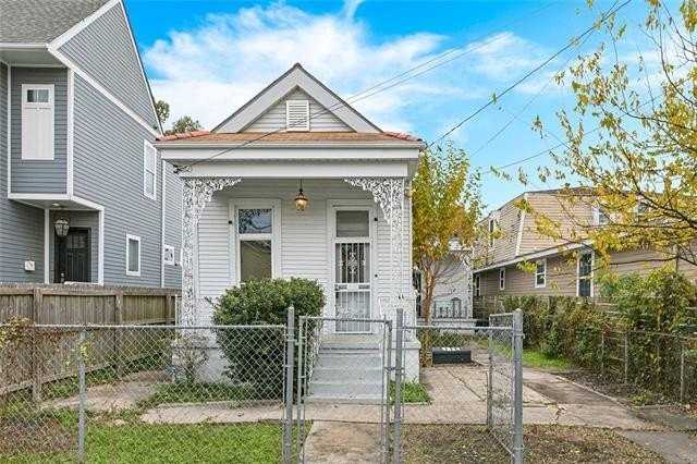 2415 Amelia St