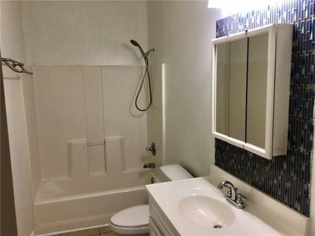 4237 General Pershing St - Photo 7 of 12