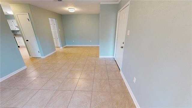 511 27th St - Photo 3 of 12