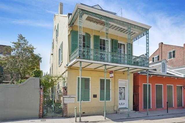 1014 Dumaine St #B