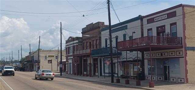 302 E Railroad Ave #B - Photo 4 of 4