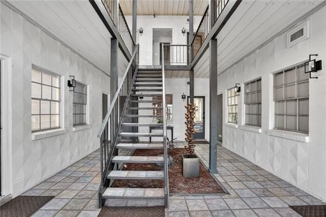 3005 Harvard Ave #201 - Photo 3 of 15