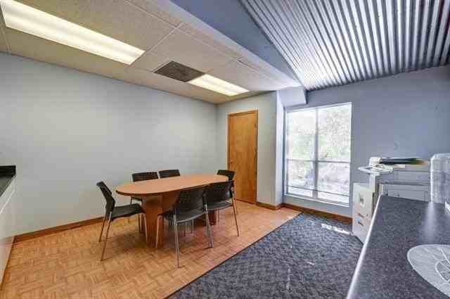 800 Mariners Plaza Dr #821 - Photo 2 of 11