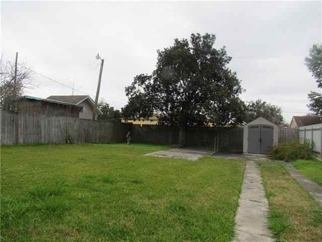 605 Bellanger St - Photo 3 of 21