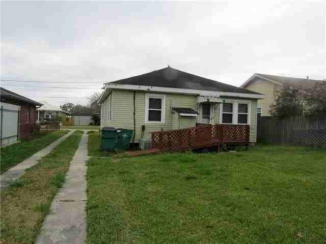 605 Bellanger St - Photo 4 of 21