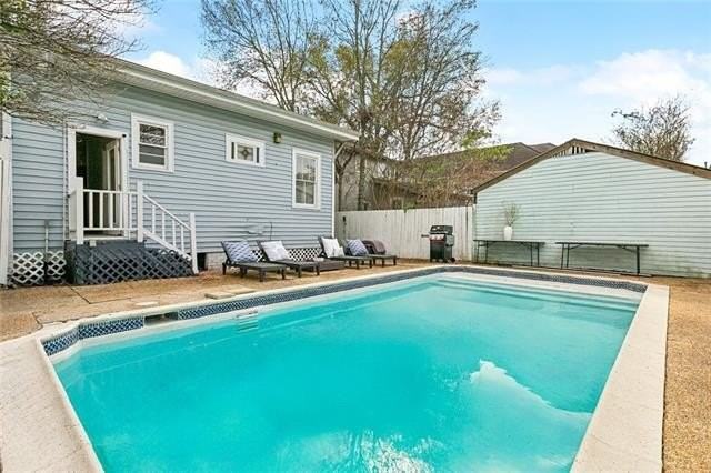 2820 Calhoun St - Photo 4 of 25