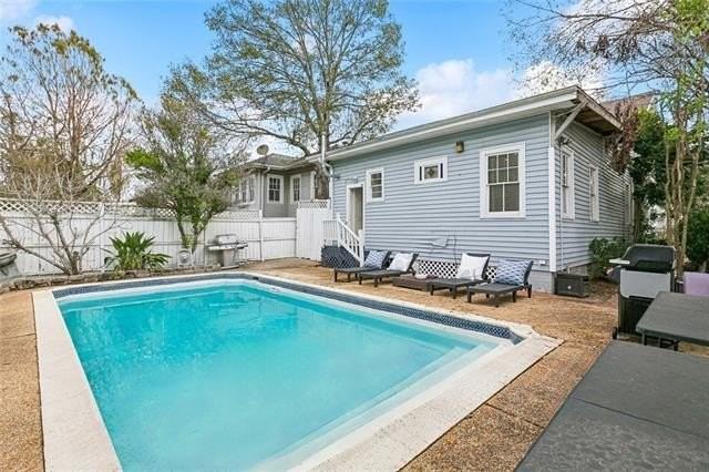 2820 Calhoun St - Photo 5 of 25
