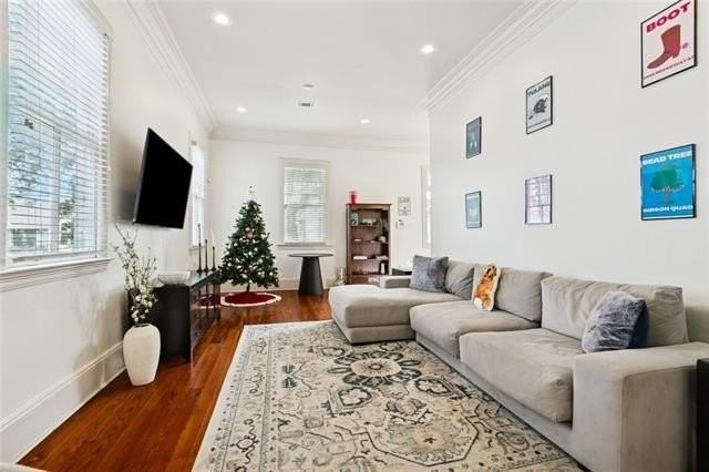 2820 Calhoun St - Photo 7 of 25