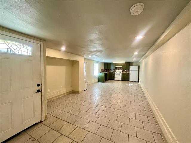 603 Clare Ct - Photo 3 of 14