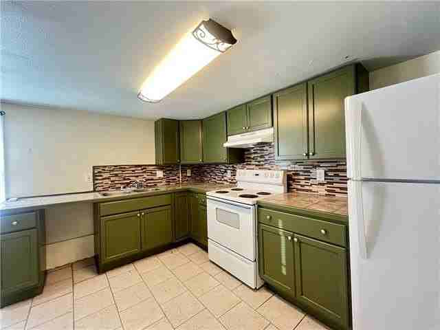 603 Clare Ct - Photo 7 of 14