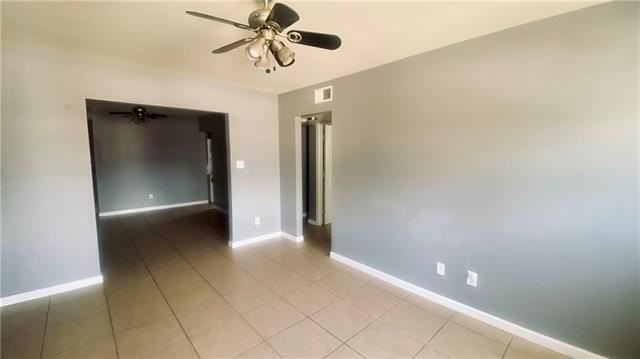 1532 Aviators St #B - Photo 4 of 11