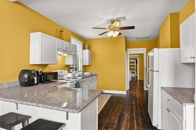 3425 Dauphine St - Photo 4 of 13