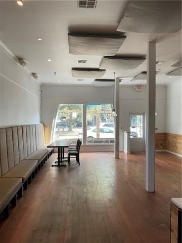 1506 S Carrollton Ave - Photo 3 of 20