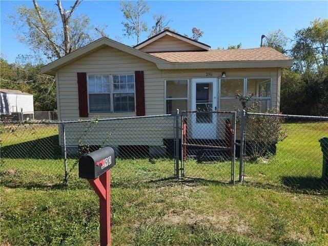 290 E 27th St