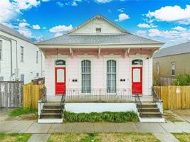 featured image of 3025 Saint Claude Ave