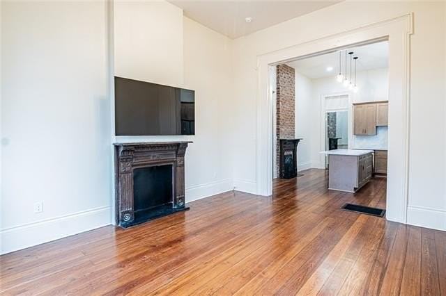 3025 Saint Claude Ave - Photo 2 of 20