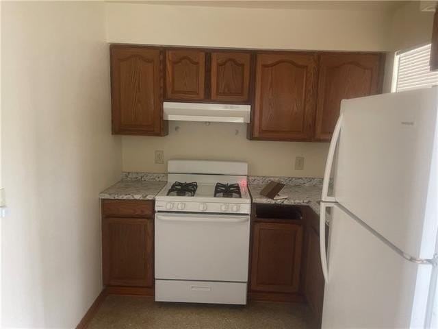 1402 Behrman Ave - Photo 3 of 6