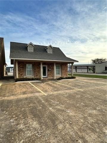 2010 Rue Simone - Photo 5 of 6