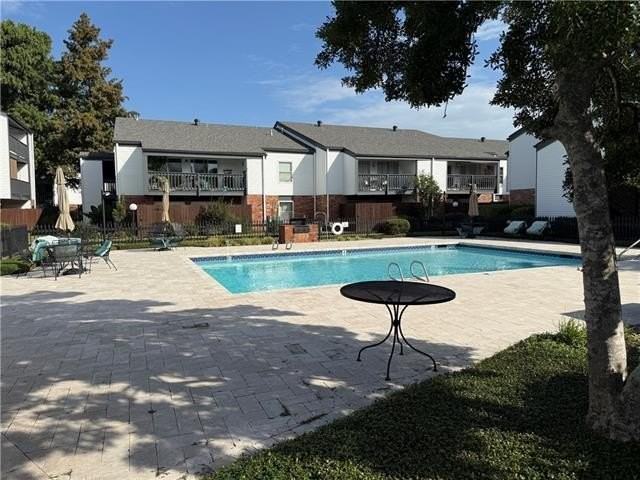 832 S Clearview Pkwy #415