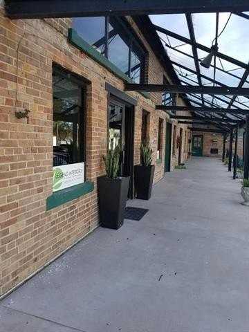 432 N Anthony St #303 - Photo 2 of 8