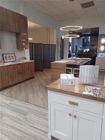 432 N Anthony St #303 - Photo 4 of 8