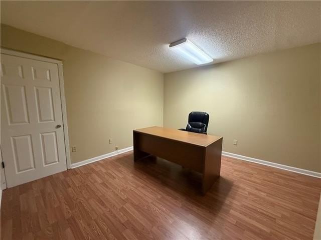 2955 Ridgelake Dr #210D - Photo 5 of 12