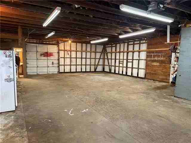 611 Lafourche St - Photo 3 of 8