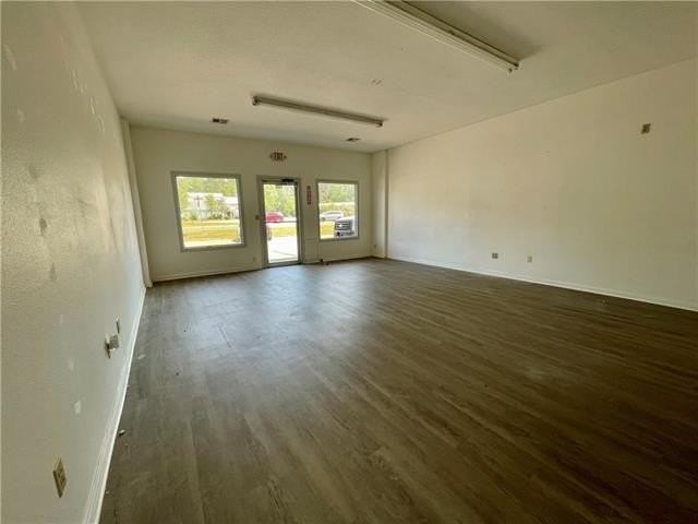 1365 Gause Blvd W - Photo 5 of 14