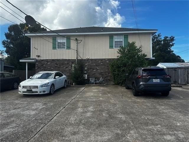 588 Oak Ave - Photo 3 of 15
