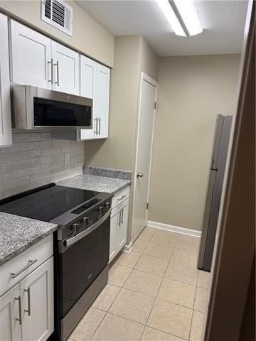 588 Oak Ave - Photo 7 of 15