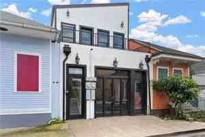 featured image of 2330 Royal St