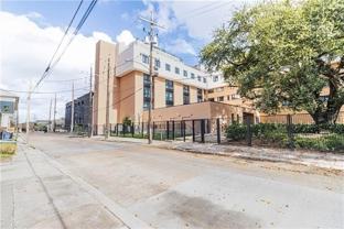 625 Jackson Ave - Photo 1 of 1