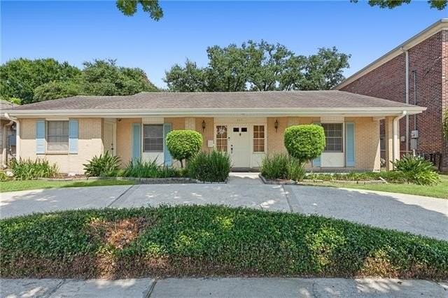 517 Beverly Garden Dr