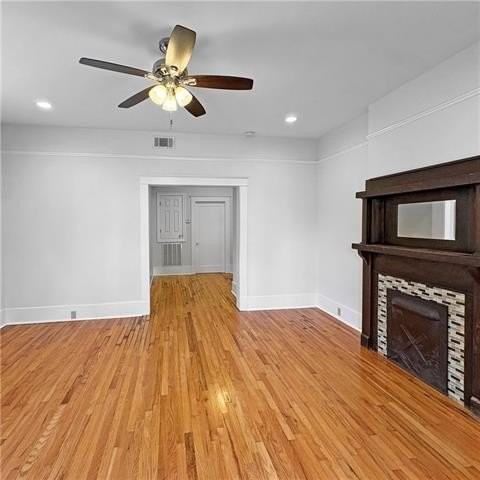 319 S Scott St - Photo 3 of 9