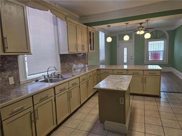 1407 Magnolia St - Photo 5 of 23