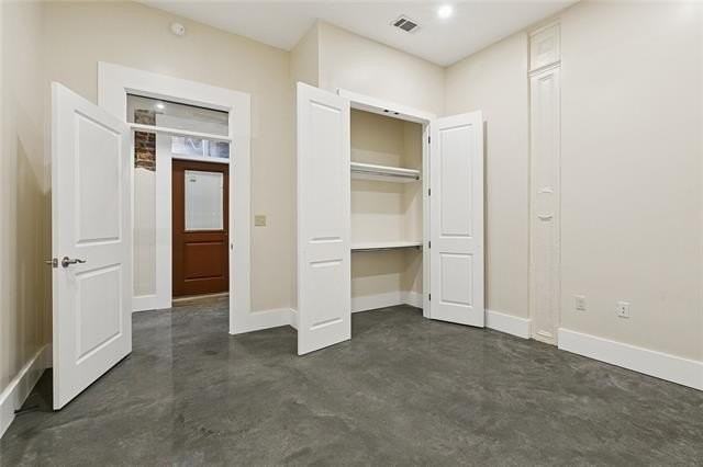 137 Carondelet St #101 - Photo 6 of 12